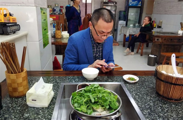 esball世博官网销售人员的一天