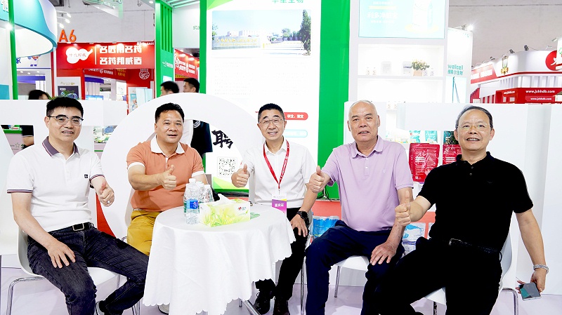 南昌畜博会esball世博官网动保展位现场1